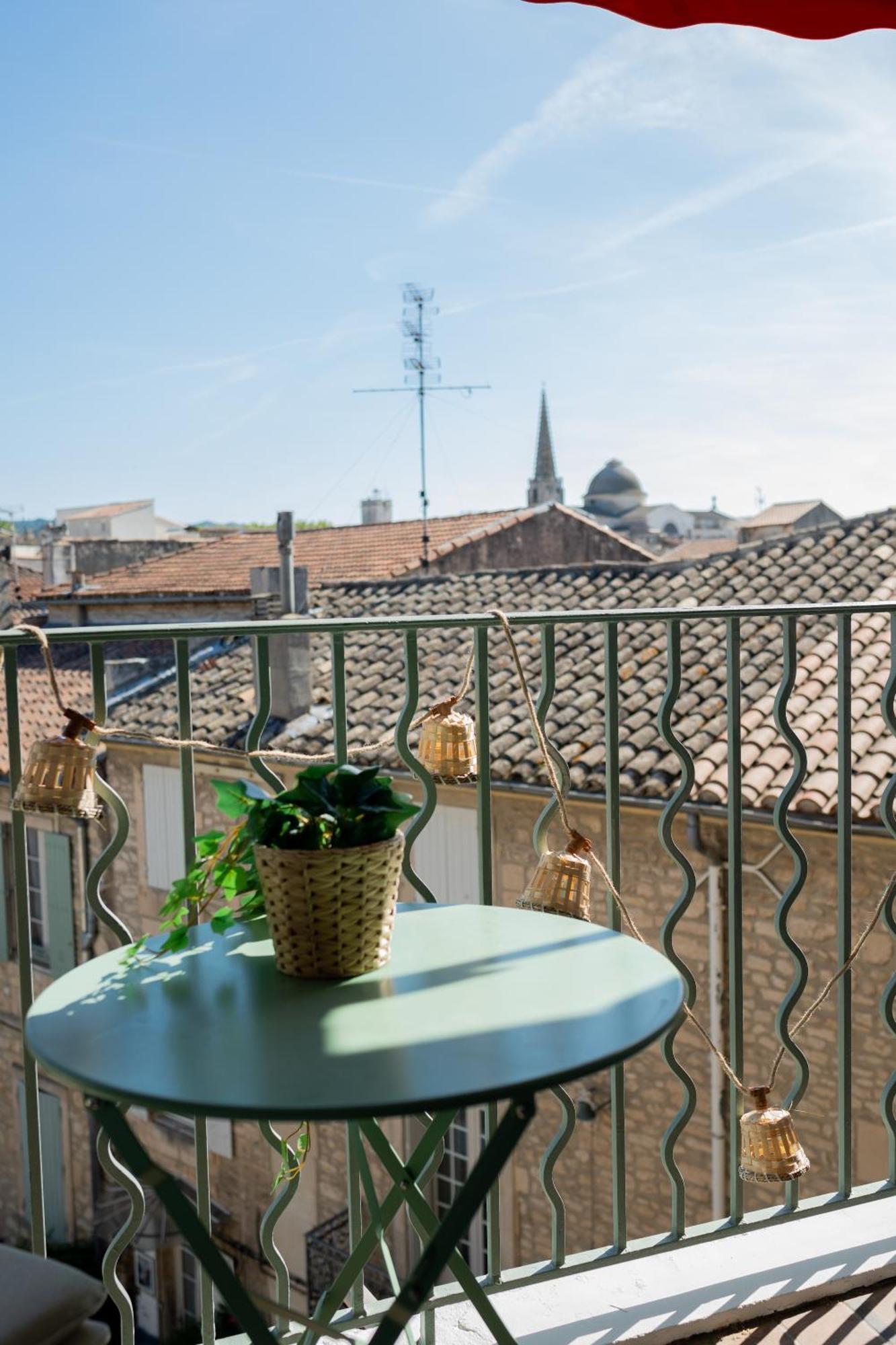 Le Grand Riche , Vue Sur Les Alpilles Apartment *